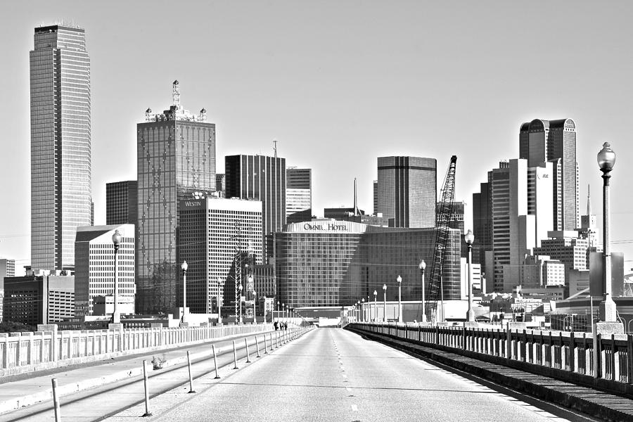 Dallas Photograph - Welcome to Dallas by Frozen in Time Fine Art Photography