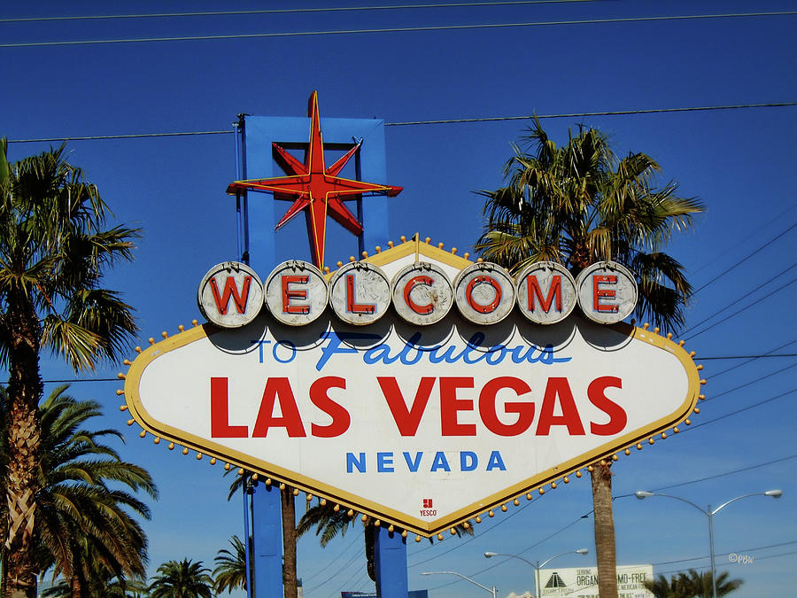 Welcome To Las Vegas Photograph by Paulette B Wright