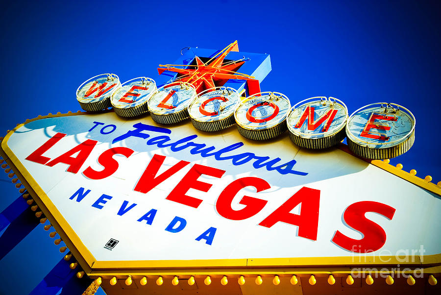 Las Vegas Photograph - Welcome to Las Vegas Sign by Amy Cicconi