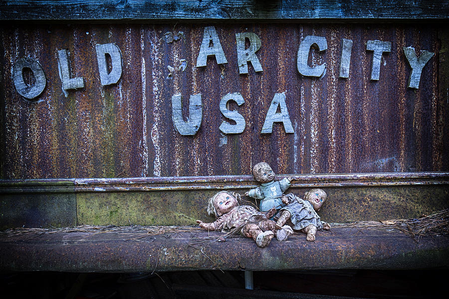 Welcome to Old Car City Photograph by Alan Raasch