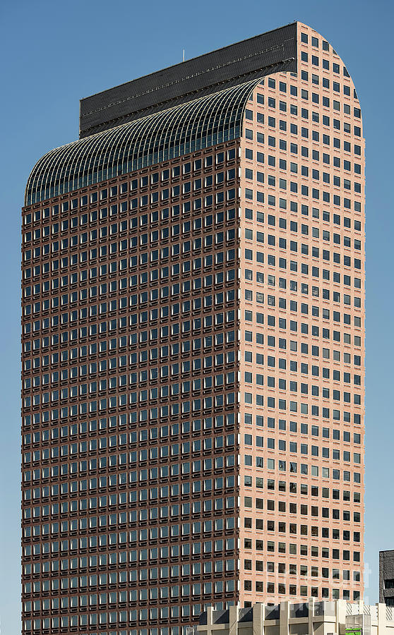 Wells Fargo Center Building in Denver Photograph by David Oppenheimer