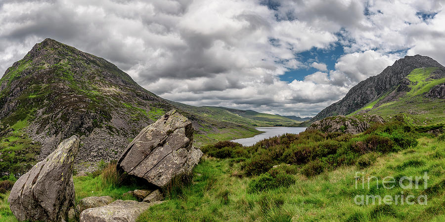 Welsh Mountains of Snowdonia Photograph by Adrian Evans