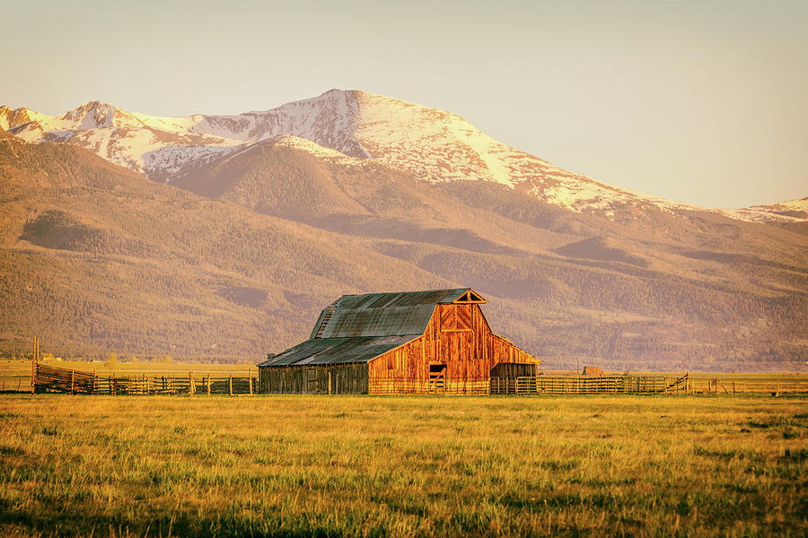 Westcliffe Barn Photograph by Eric Glaser