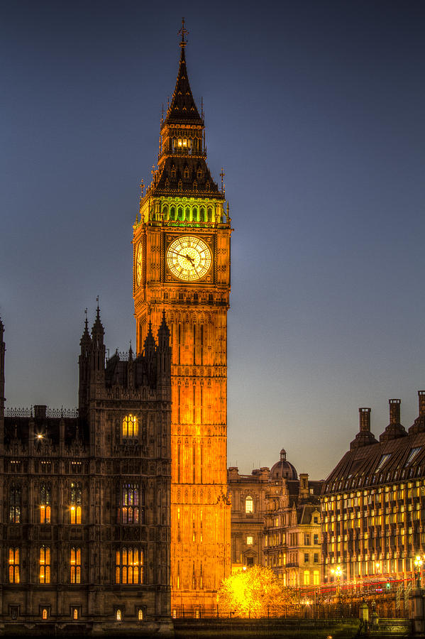 Westminster and Big Ben Photograph by David Pyatt