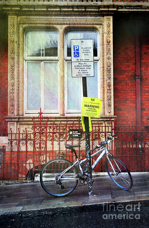 Westminster Bicycle Photograph by Craig J Satterlee