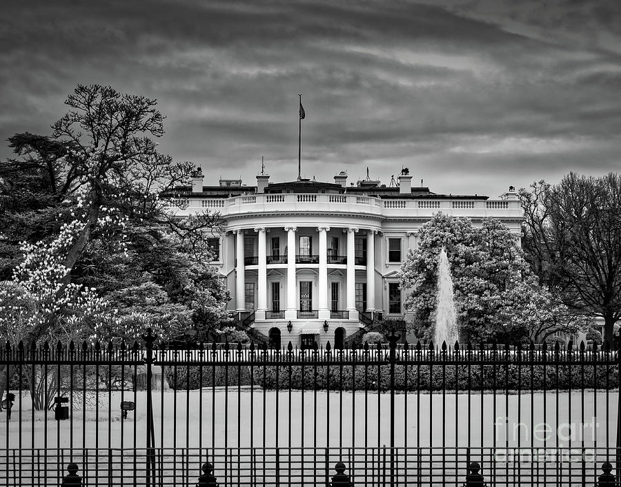 White House Photograph by Izet Kapetanovic
