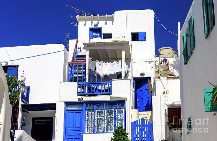 Whitewashed House in Mykonos Photograph by John Rizzuto