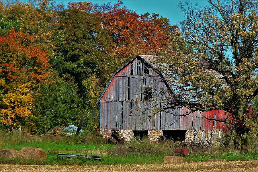 Wi Barn Photograph by Michael Conroy - Fine Art America