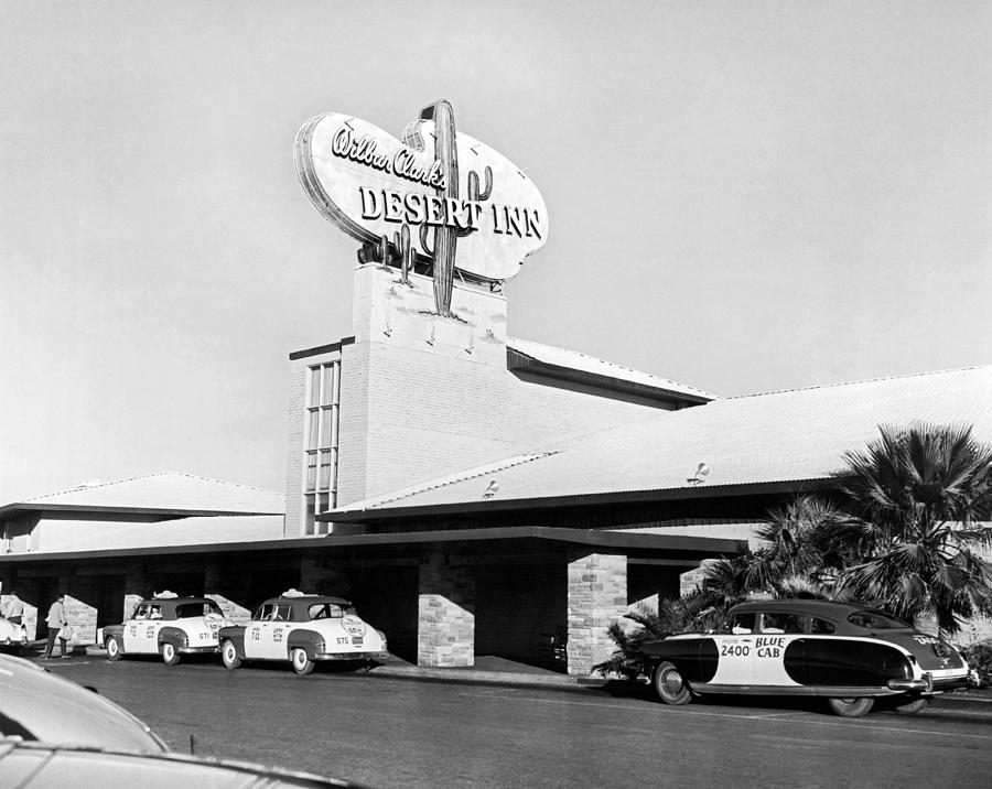 Las Vegas Photograph - Wilbur Clarks Desert Inn by Underwood Archives