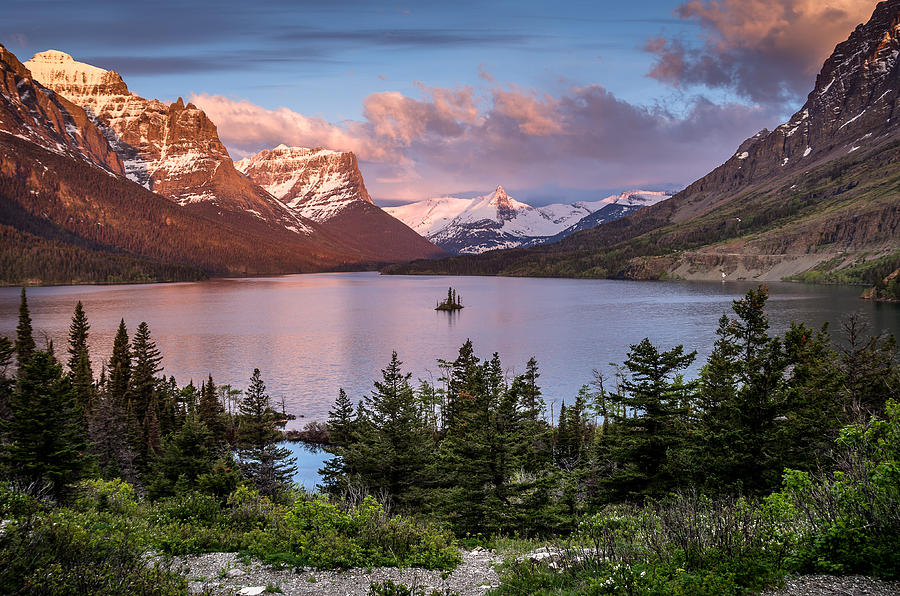 Glacier National Park Photograph - Wild Goose Island Morning 1 by Greg Nyquist