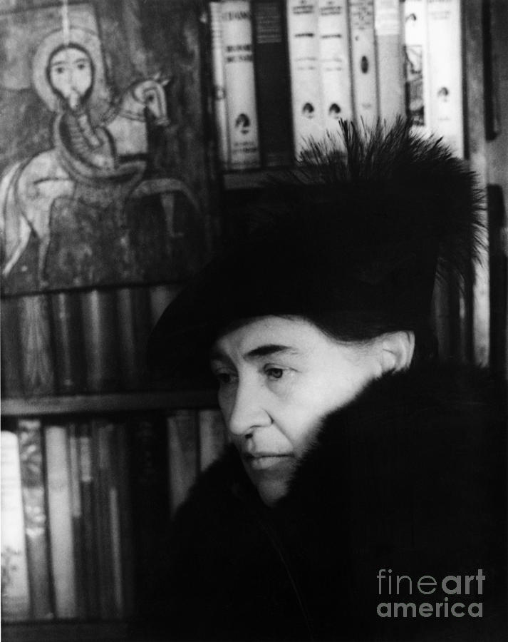 Portrait Photograph - Willa Cather, American Author by Science Source