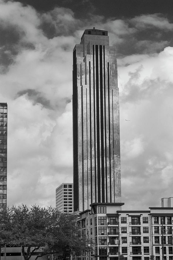 Houston Photograph - Williams Tower in Black and White by Allen Sheffield Houston Photograph - Williams Tower in Black and White by Allen Sheffield