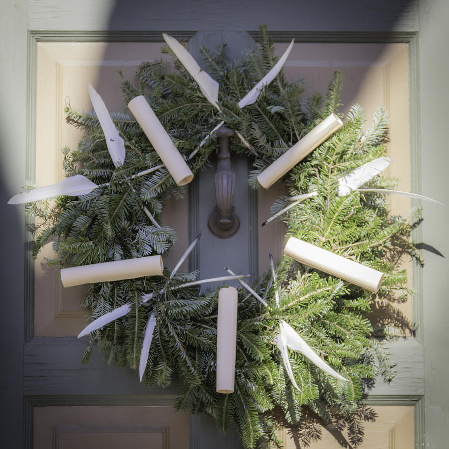 Christmas Photograph - Williamsburg Wreath 26 by Teresa Mucha