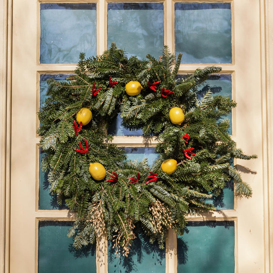Christmas Photograph - Williamsburg Wreath 37 by Teresa Mucha