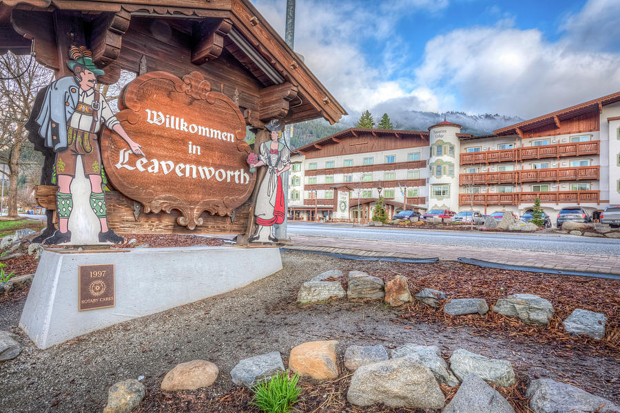 Willkommen to Leavenworth Photograph by Spencer McDonald