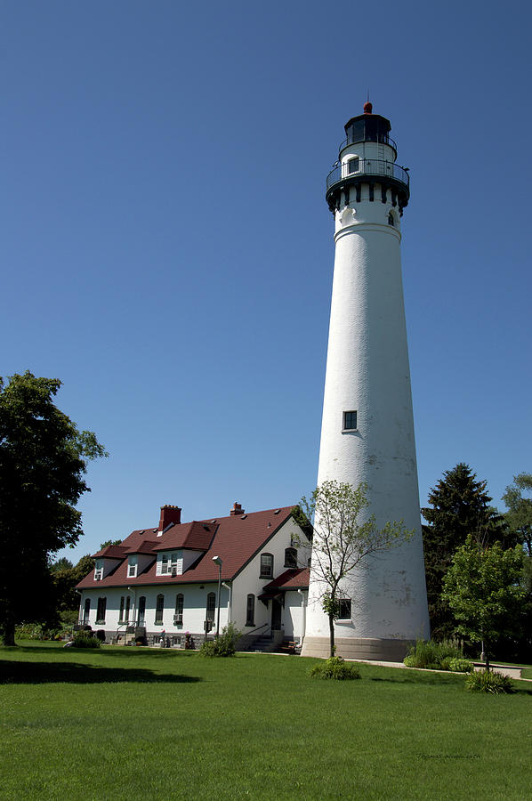 Wind Point LightHouse Racine Wisconsin Vertical 01 Photograph by Thomas