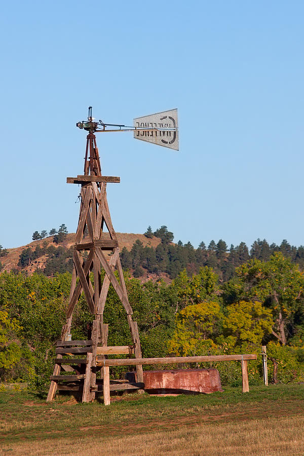 Windmill in Disuse Photograph by Grant Groberg