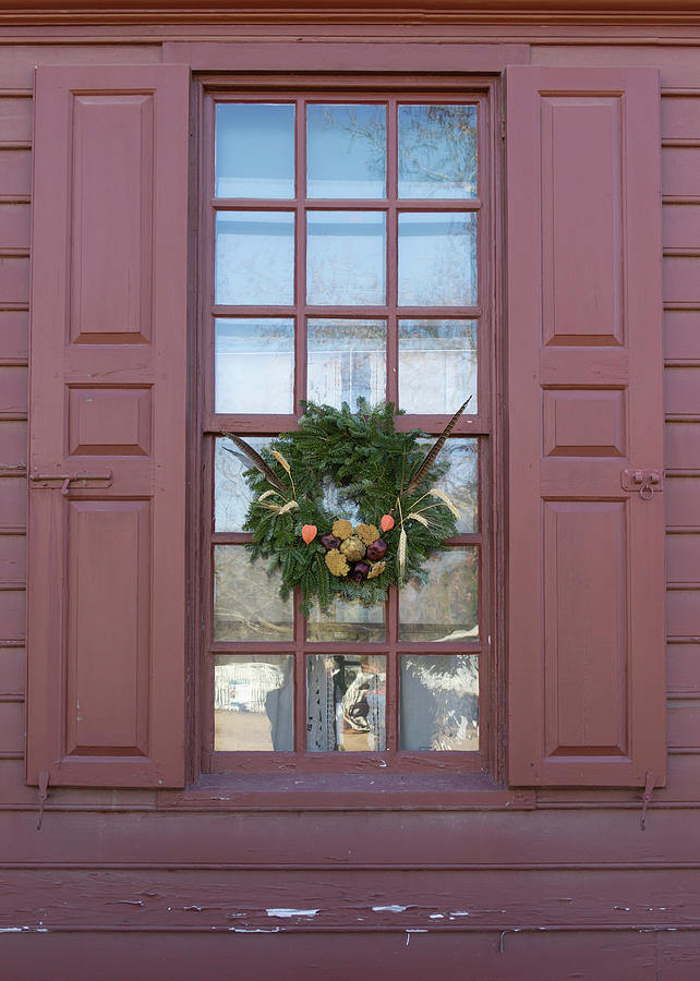 Window of Williamsburg 36 Photograph by Teresa Mucha