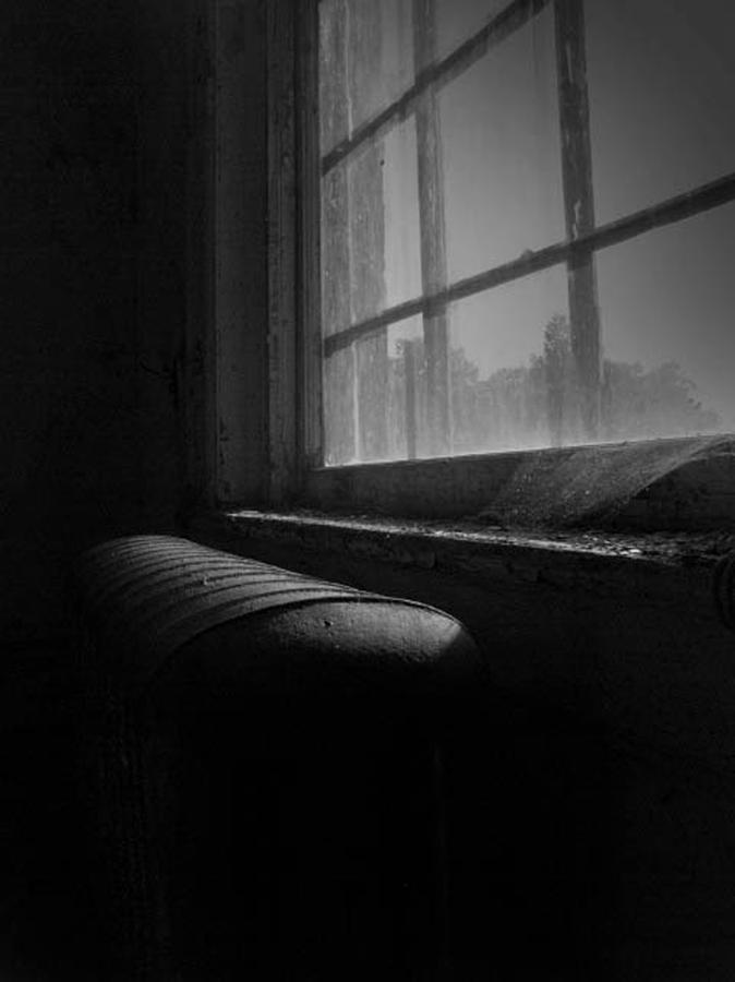 Windowsill Whispering Photograph by Jessica Brawley