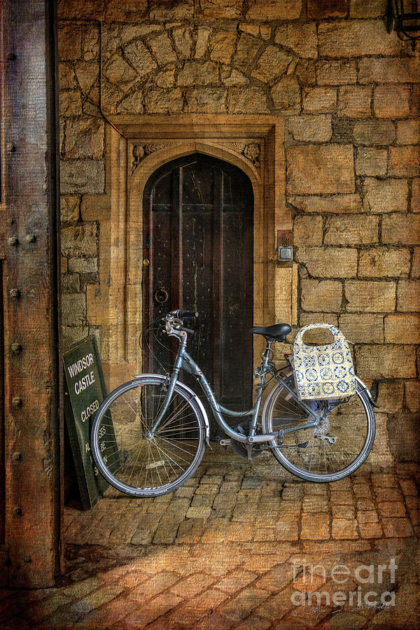 Windsor Castle Bicycle Photograph by Craig J Satterlee