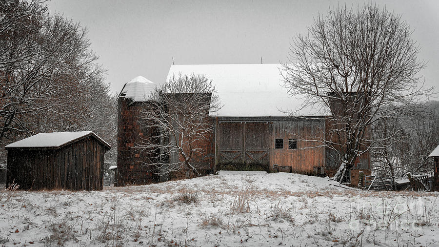 Winter Barn Photograph by David Rucker