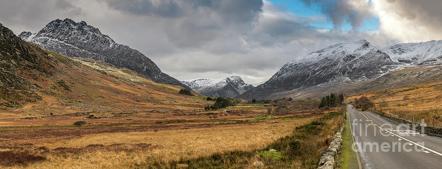 Winter in Snowdonia Photograph by Adrian Evans