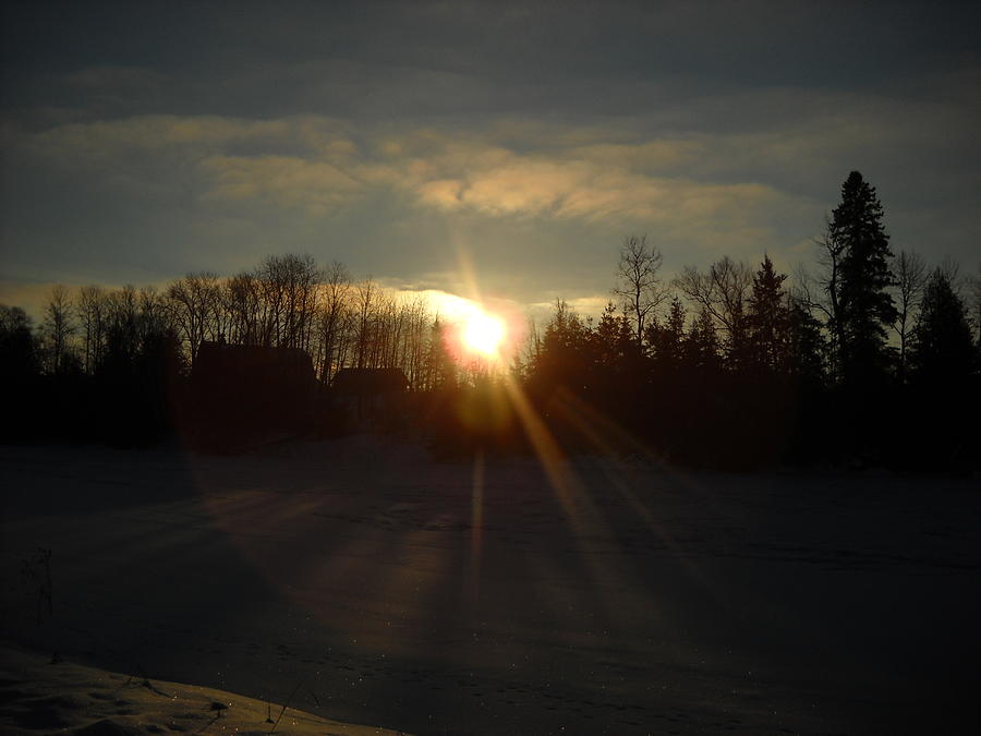 Winter Sunrise Light Rays Photograph by Kent Lorentzen