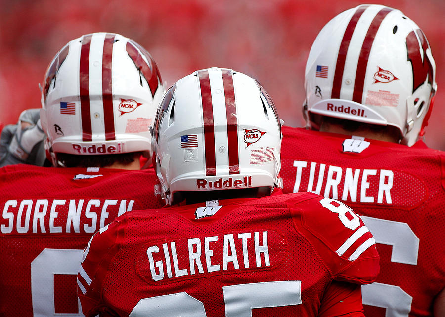 Wisconsin Players Photograph by Todd Klassy