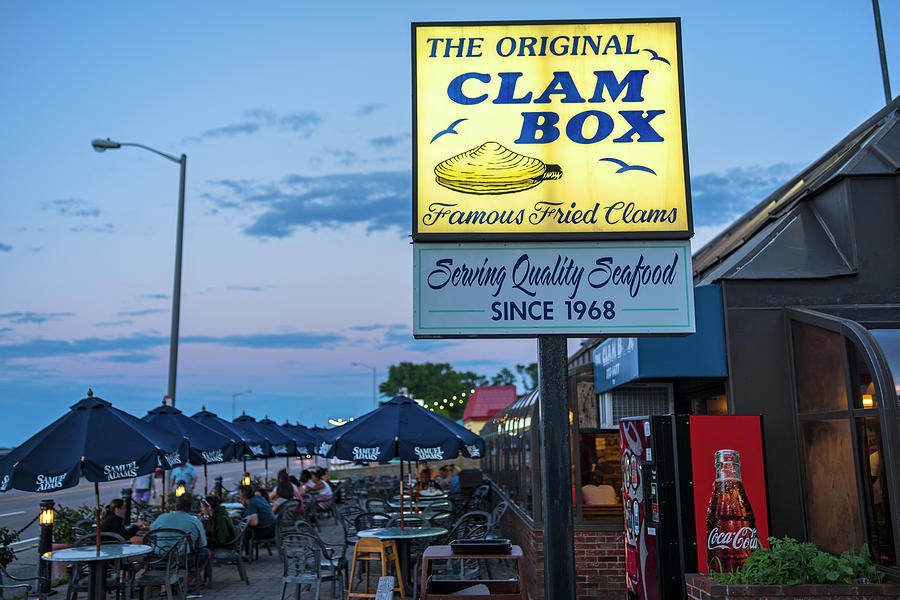 Wollaston Beach Quincy MA Clam Box Photograph by Toby McGuire