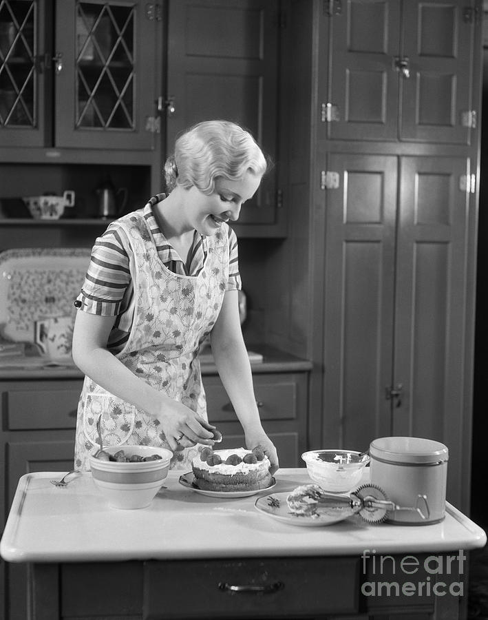 Woman Making Strawberry Shortcake Photograph by H. Armstrong Roberts/ClassicStock