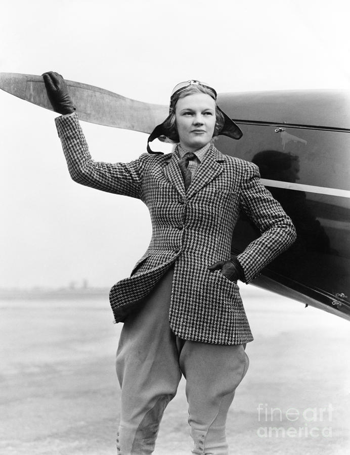 Woman Pilot Photograph by H. Armstrong Roberts/ClassicStock