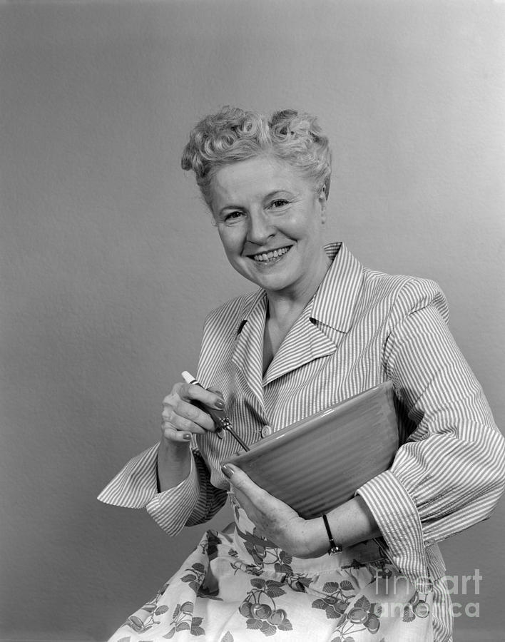 Woman With Mixing Bowl, C.1940-50s Photograph by H. Armstrong Roberts/ClassicStock
