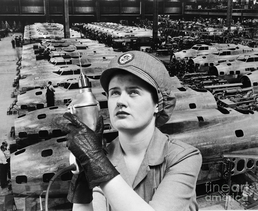 Woman Working During Wwii, C.1940s Photograph by H. Armstrong Roberts/ClassicStock