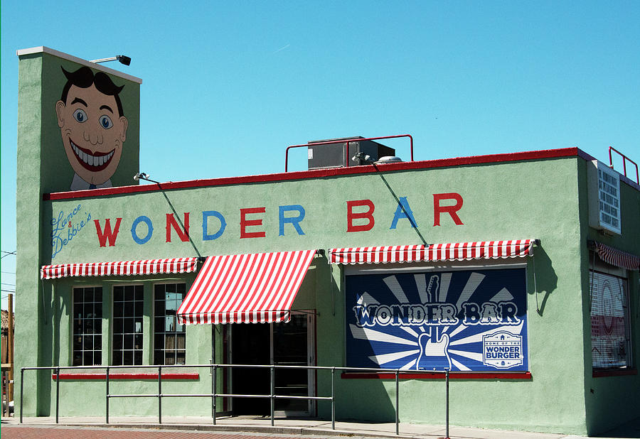 Wonder Bar Photograph by Elsa Santoro