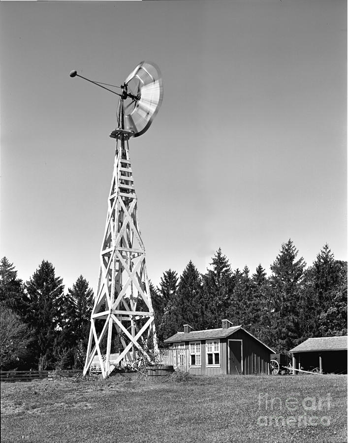 Wood Windmill Photograph by Ken DePue