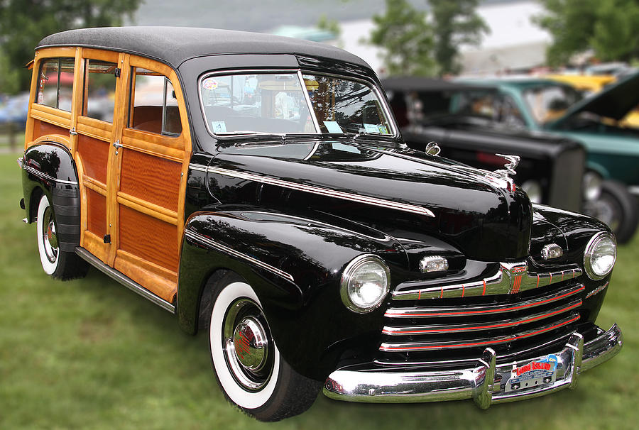 Woody Station Wagon Photograph by Bob Slitzan