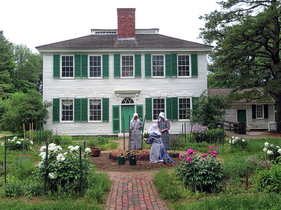 Working A Colonial Garden Photograph by Dave Mills