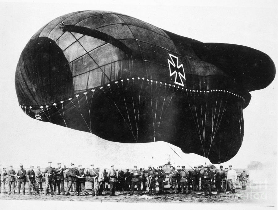 World War I: Airship Photograph by Granger