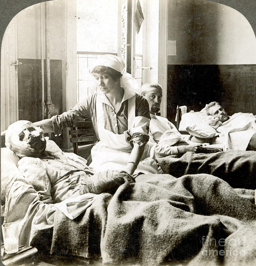 World War I - Nurse Photograph by Granger