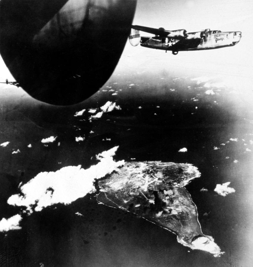 World War II, Liberators Bomb Iwo Jima Photograph by Everett