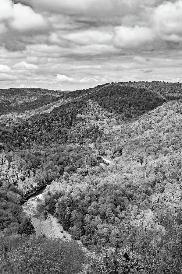 Worlds End State Park Lookout 6 bw Photograph by Steve Harrington