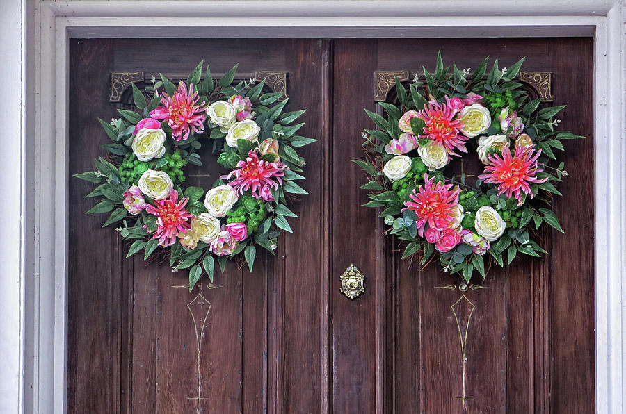 Wreaths In Savannah Photograph by Dave Mills