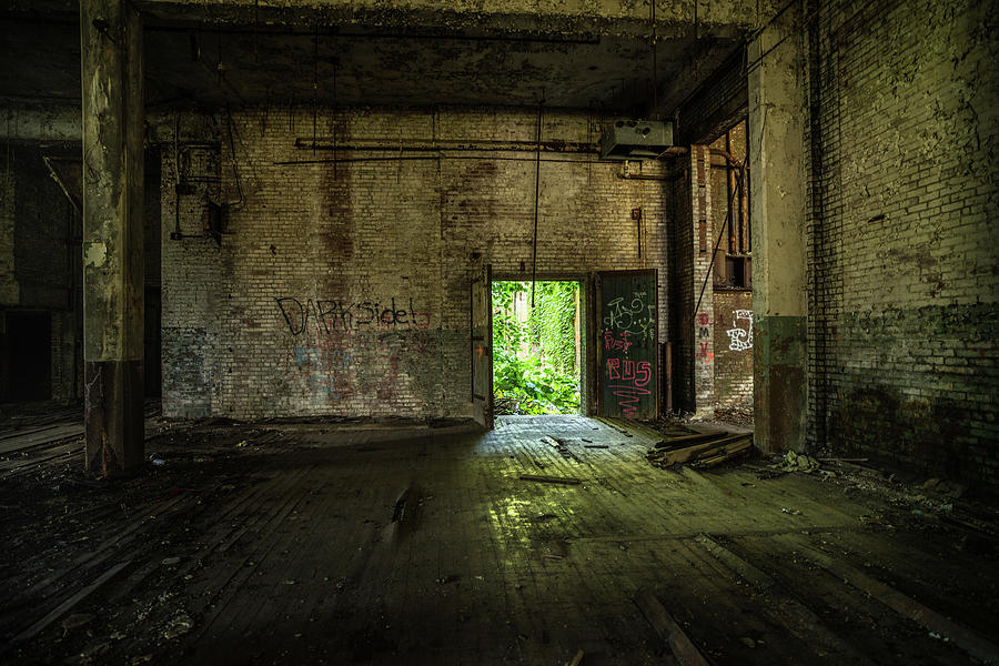 Abandoned Photograph - Ws 2 by Lindy Grasser Abandoned Photograph - Ws 2 by Lindy Grasser