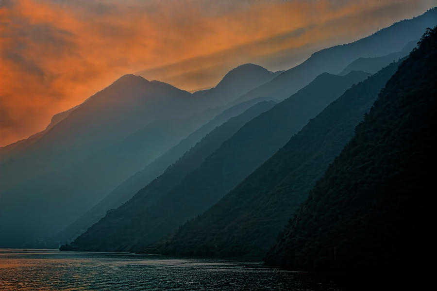 Wu Gorge Sunrise Photograph by Ray Kent