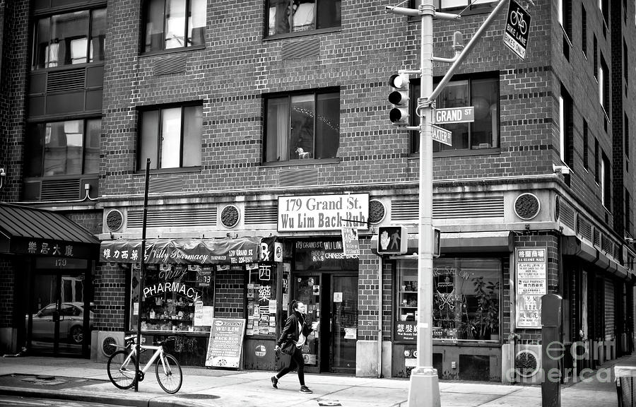 Wu Lim Back Rub in New York City Photograph by John Rizzuto