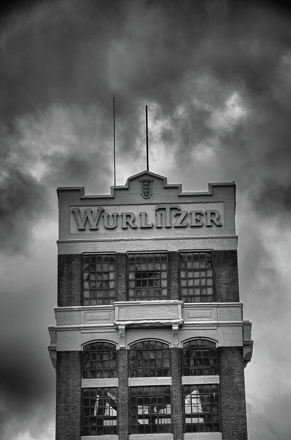 Wurlitzer Tower 9811 Photograph by Guy Whiteley