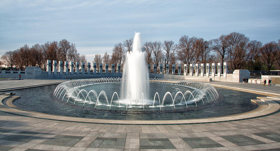WW II Memorial Fountain Photograph by Jack Nevitt
