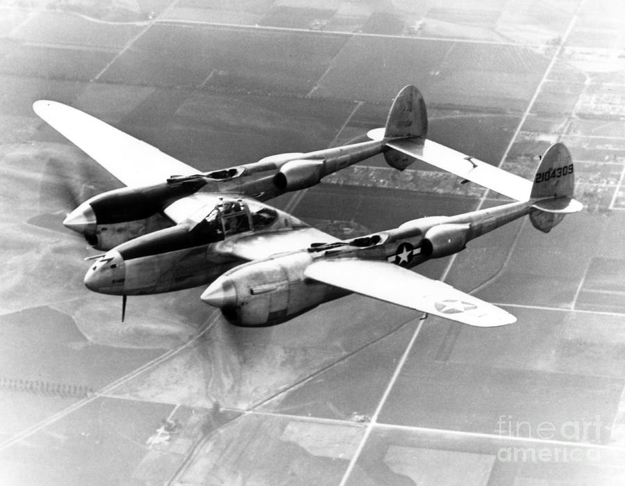Wwii, Lockheed P-38 Lightning, 1940s Photograph by Science Source