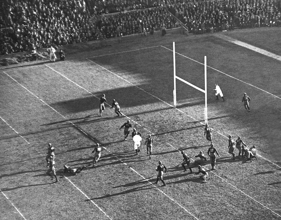 Boston Photograph - Yale Attempts Forward Pass by Underwood Archives