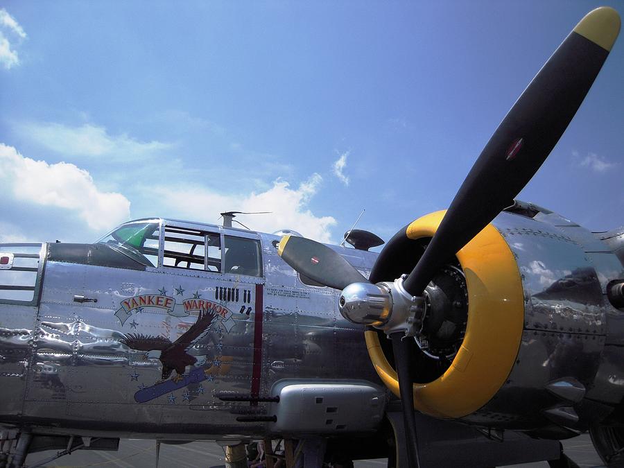 Yankee Raider B-25  Photograph by Don Struke